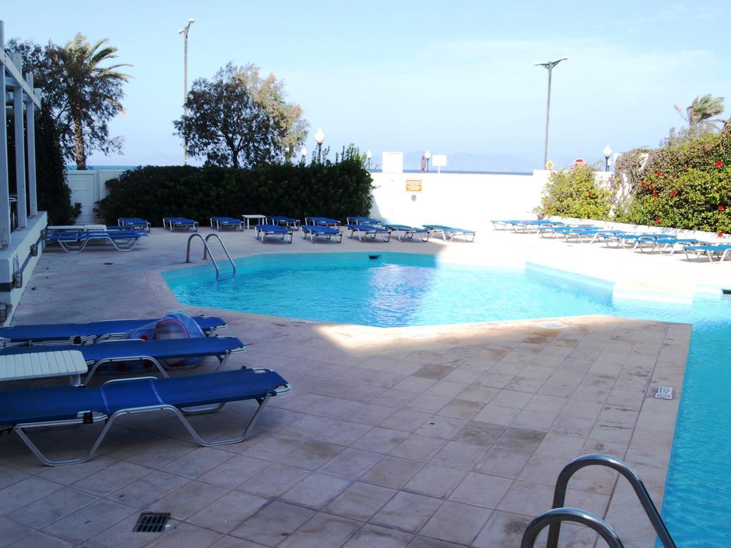 Rhodos Beach Hotel Exterior photo